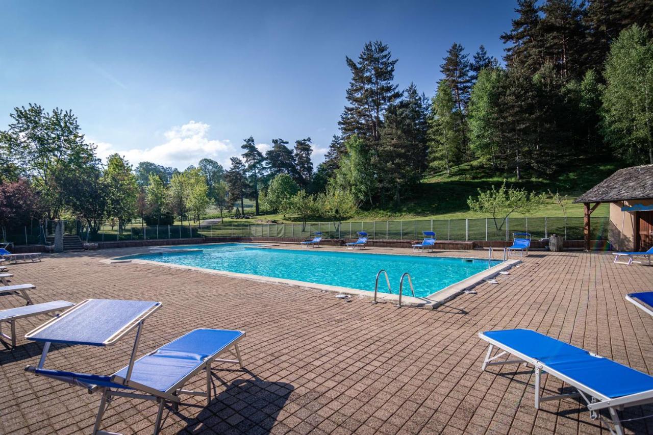 Les Hameaux De Lozere Sure Hotel Collection By Best Western Fournels Dış mekan fotoğraf