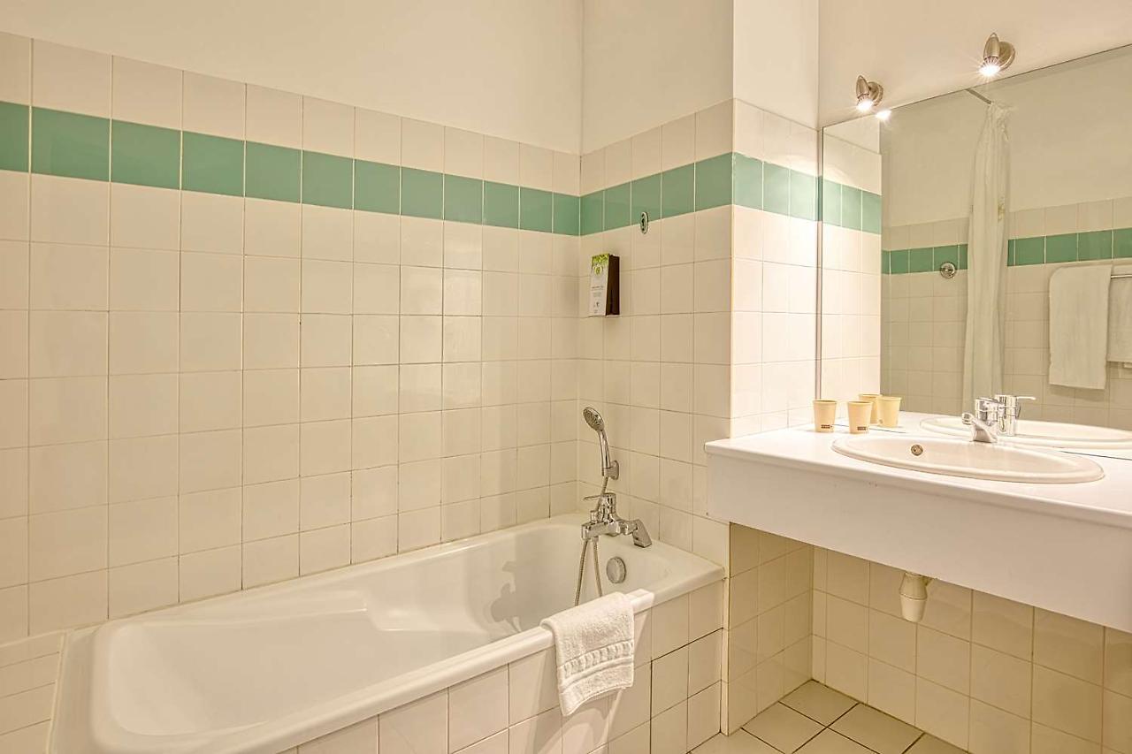 Les Hameaux De Lozere Sure Hotel Collection By Best Western Fournels Dış mekan fotoğraf